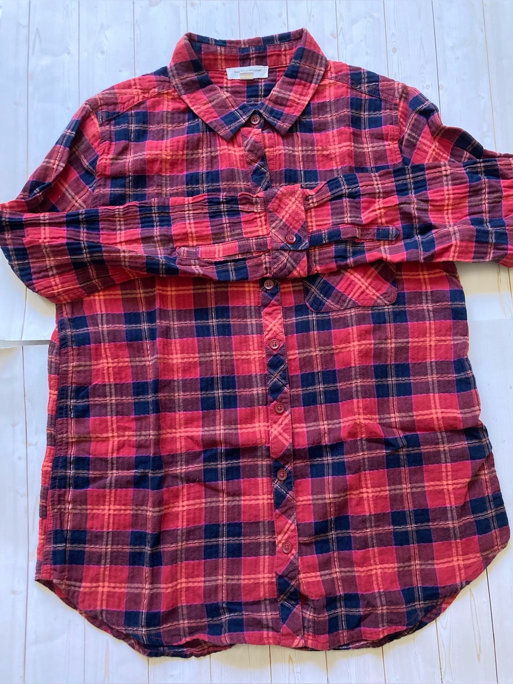 Beach Lunch Lounge Women’s M Red Navy Plaid Flannel Button Down Shirt Oversized
